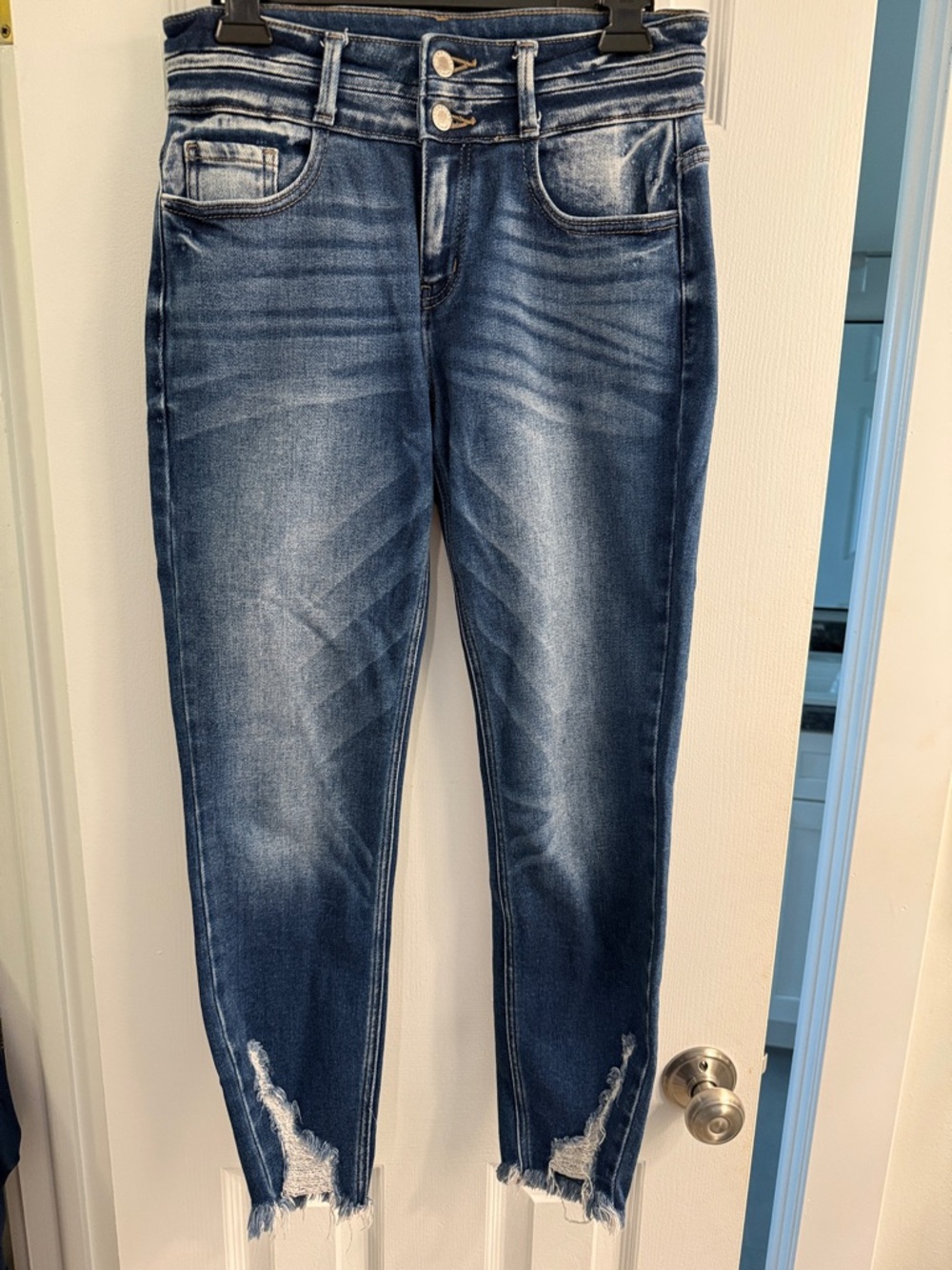 KanCan Dark Blue Distressed Ankle Crop Jeans